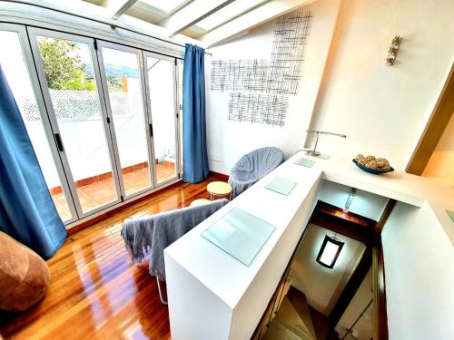 Almocabar Luxury Apartment