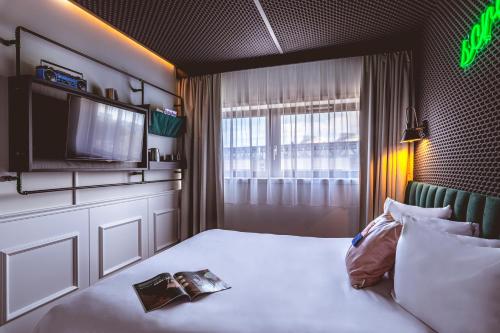 Guestroom, The ReMIX Hotel in 19th - Buttes-Chaumont