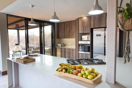 223754920 Moya Safari Villa