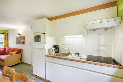 3 bedrooms, 6 beds