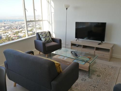 Disa Park 14th Floor Apartment with City Views in Vredehoek