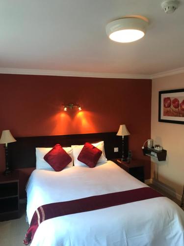 Budget Double or Twin Room image 7