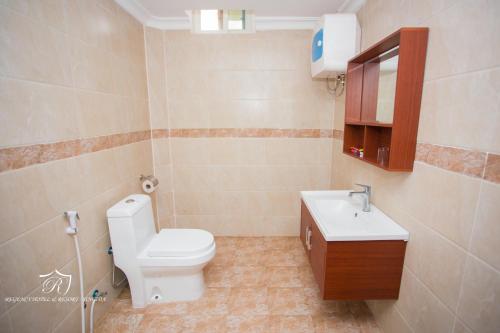 Bathroom, Regency Resort Singida in Singida