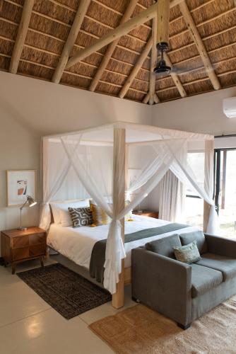 223767636 Moya Safari Villa