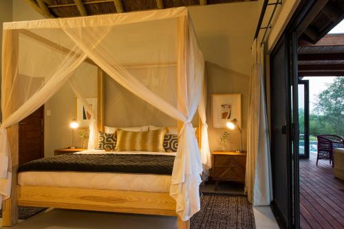 223767707 Moya Safari Villa