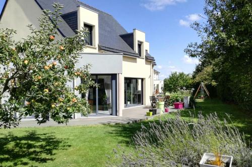 Holiday Home Saint-Jacut-de-la-Mer - BRE02105i-F gîte à louer L'Isle