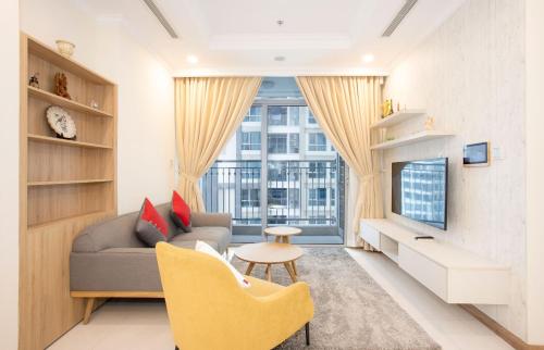 

Nancy- luxury private room