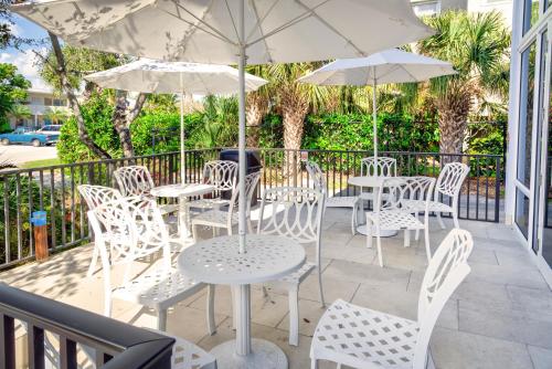 Prestige Hotel Vero Beach - 발코니/테라스