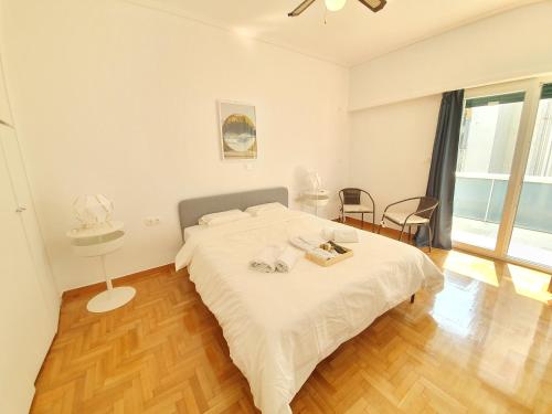  Charming and comfortable apartment on Kifissias street, near Panormou Metro Station in Athen