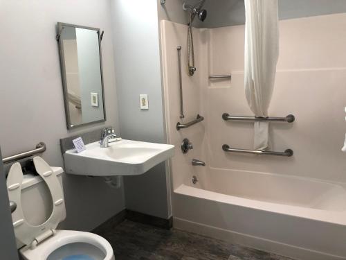 Quality Inn & Suites Watertown Fort Drum