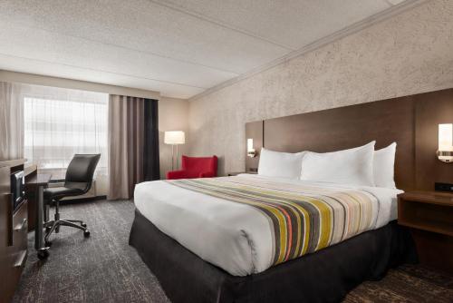 Country Inn & Suites by Radisson, Mt Pleasant-Racine West, WI