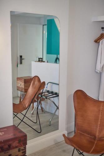 Blue Bottle Boutique Hotel - image 13