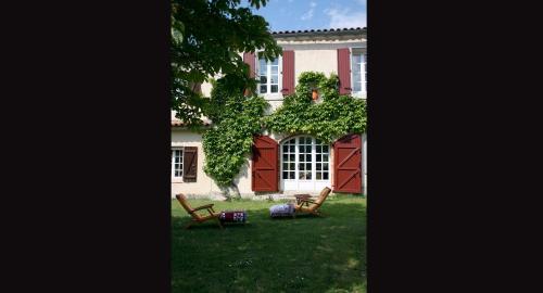 Domaine de Perry chambre d'hôte Belcastel-et-Buc