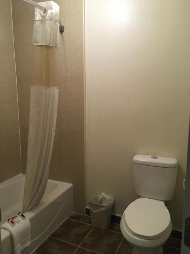 Ramada by Wyndham Ontario in Ontario, USA