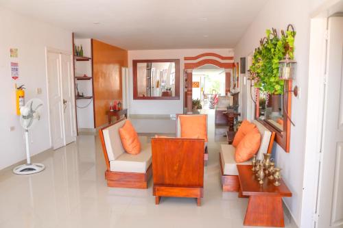 hotel jardines evans inn mompos