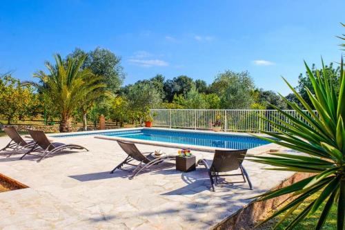 Calonge Villa Sleeps 8 Pool Air Con WiFi gîte à louer s'Alqueria Blanca