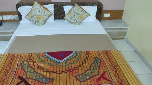 Hotel Damjis – Ahmedabad, TN
