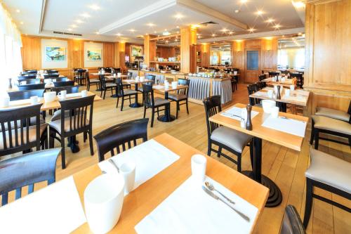 餐飲選擇, 太平洋酒店 (Hotel Pacific) in 奧斯坦德