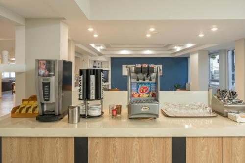 Hermes Hotel - image 12