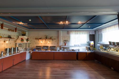 Étterem, Kylpylähotelli Kiannon Kuohut (Kylpylahotelli Kiannon Kuohut) in Suomussalmi