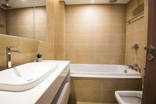 Two-Bedroom Apartment image 3