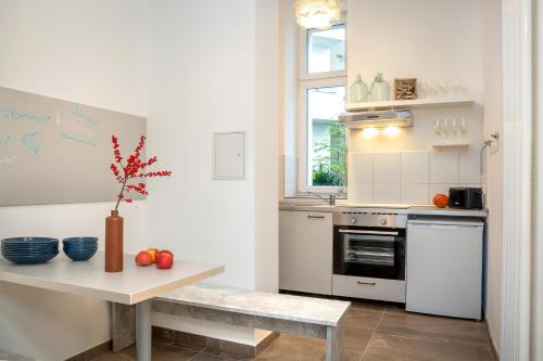 Newton-Appartement mit 3 Schlafzimmern, Berlin (photo 9)