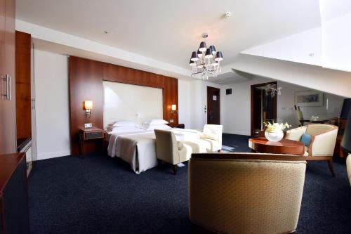Hotel Ziya - image 7