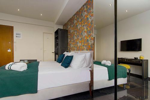 Athens Imperial Suites - Luxury Living - image 11