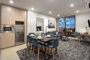 Quest NewQuay near ArtVo