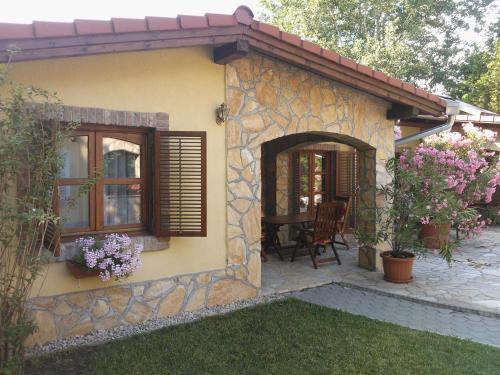 Mediterrán Apartmanház Szántód - image 5
