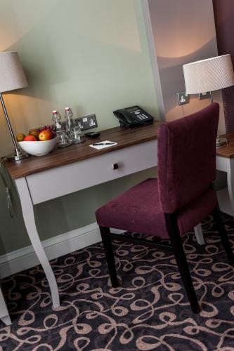 Halifax Hall Located in Nether Edge, Halifax Hall Hotel is a perfect starting point from which to explore Sheffield. The property features a wide range of facilities to make your stay a pleasant experience. All th