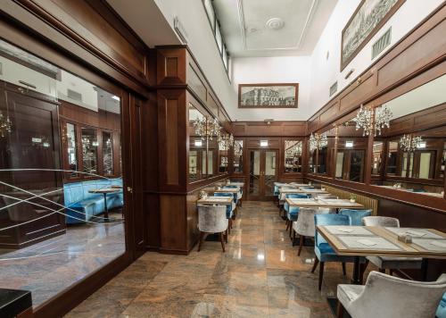 Hotel Mythos - image 7