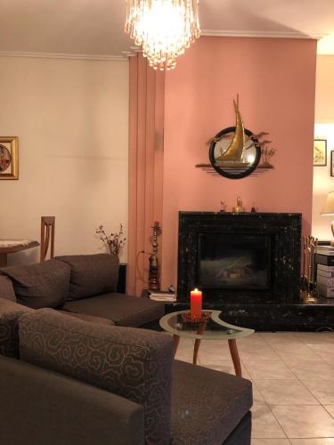  Sweet Pink Apartment in Volos