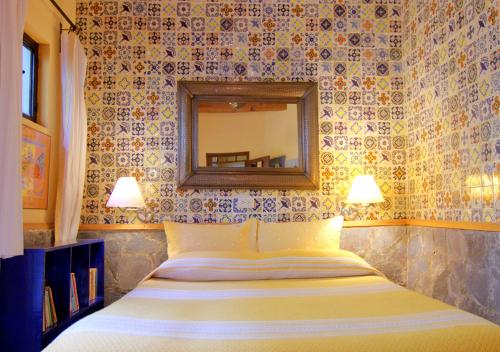 Casa de la Noche Room Type - Standard Queen Room