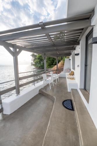 บริการและสิ่งอำนวยความสะดวก, Pefkaki Boutique Hotel Loutraki in เลาทราคี