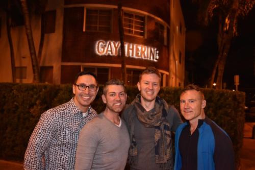 Hotel Gaythering - Gay Hotel - All Adults Welcome