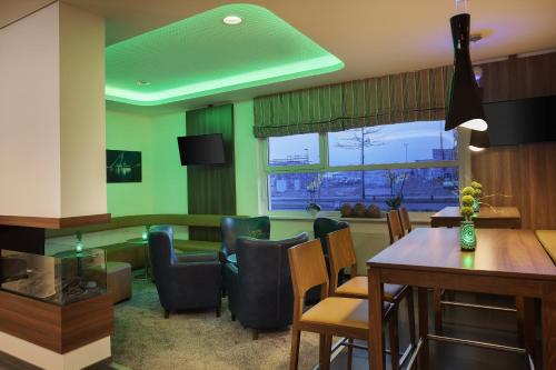 Holiday Inn Express Bremen Airport an IHG Hotel - image 9
