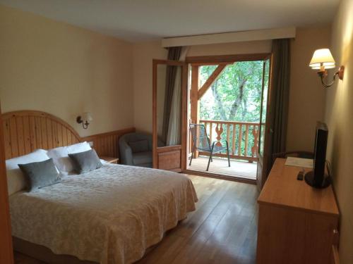 Double or Twin Room with Garden View