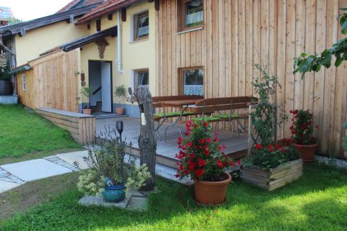 Kert, AnNo- Ihre Wohlfühloase mit Garten in Klingenbrunn (AnNo- Ihre Wohlfuhloase mit Garten in Klingenbrunn) in Spiegelau