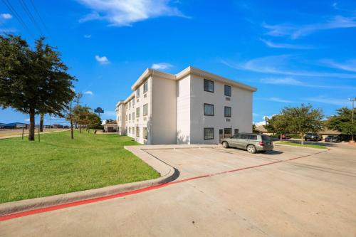 Motel 6-Decatur, TX