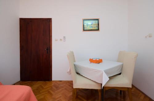 One-Bedroom apartment Standard image 7