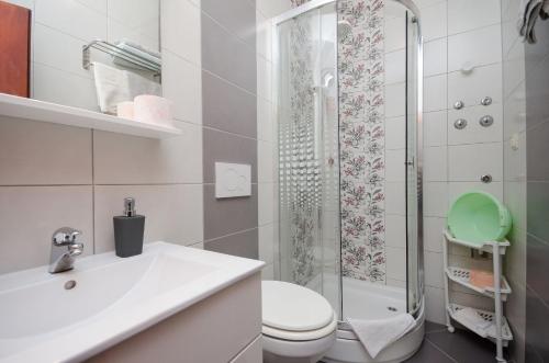 One-Bedroom Apartment - First Floor image 1
