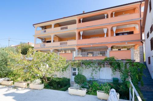 Apartments Mirjana