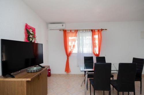 Apartments Elvira - image 3