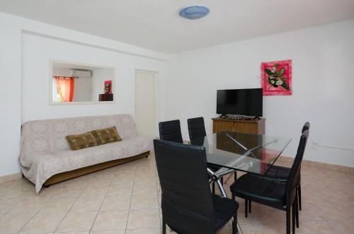 Apartments Elvira - image 7