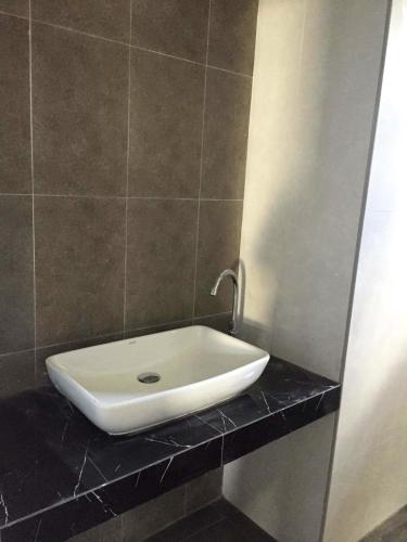 BAN BUA LUANG ( BAN BUA LUANG )