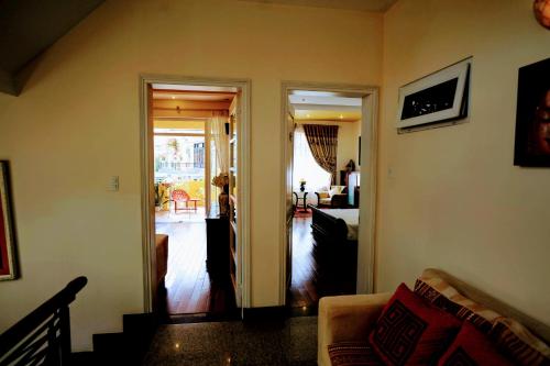 Recreational facilities, The Hillside Homestay -Triple Room with balcony near Dan Nam Giao