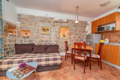 Apartments Bigovo Veljic - image 6