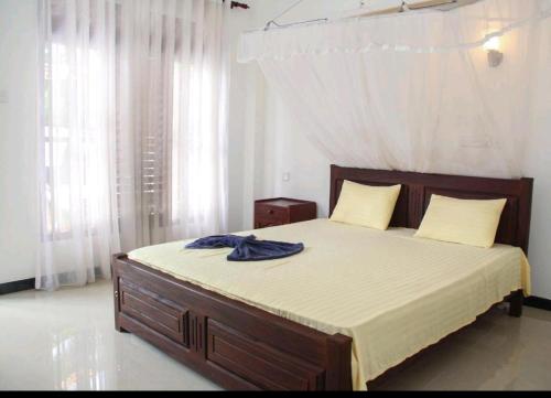 Double Room with Garden View image 3