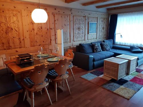 I dr Rehwiesa B02 in Arosa, Schweiz